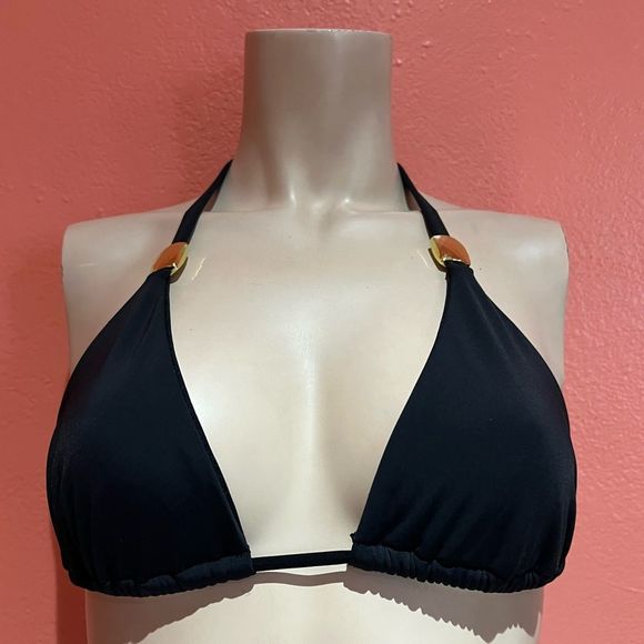 Beach Bunny Other - Beach bunny bikini top!!